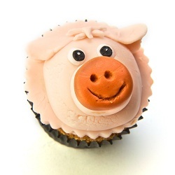 Pig cupcake