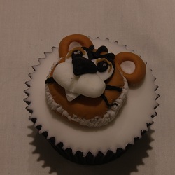 Tiger cupcake