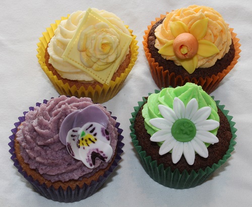 Spring flowers cupcake