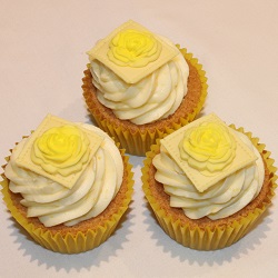 Lemon flowers cupcakes