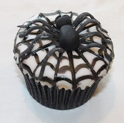 Halloween cupcake - Spiders Web