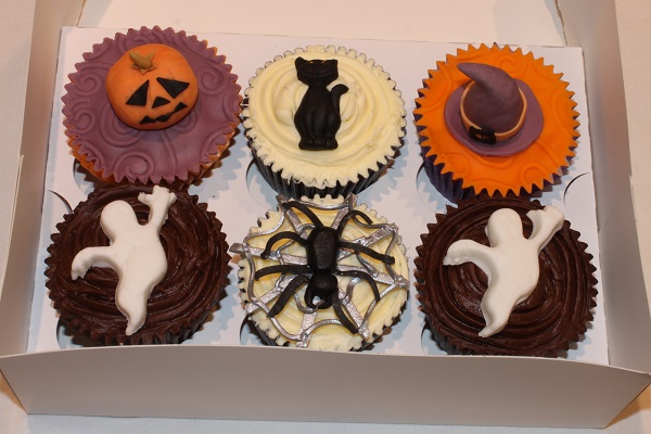 Halloween cupcake set - 6 cup cakes
