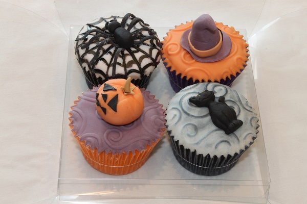 Halloween cupcake set - 4 cup cakes