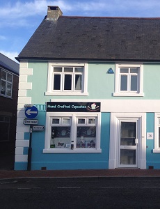 Hand Crafted Cupcakes building