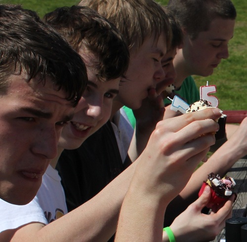 15th birthday cupcakes - before