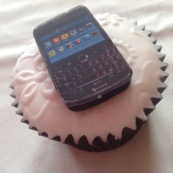 Smartphone cupcake