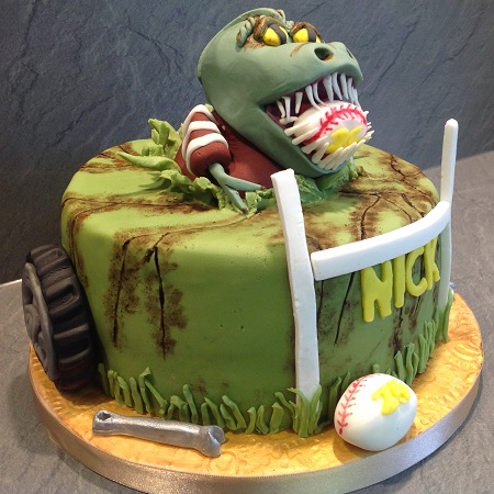 Rugby mechanic cake