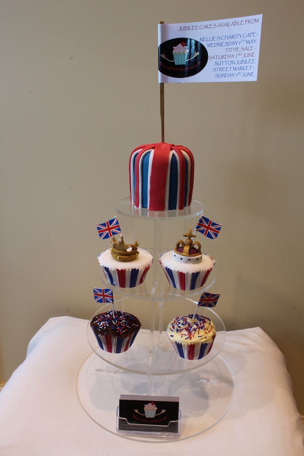Top tier cake for the Jubilee cake stand