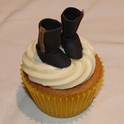 Black boots cupcake
