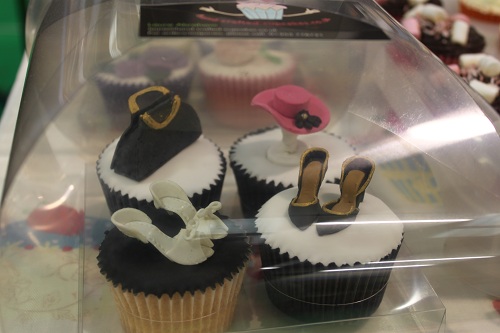 Ladies fashion cupcakes presentation box