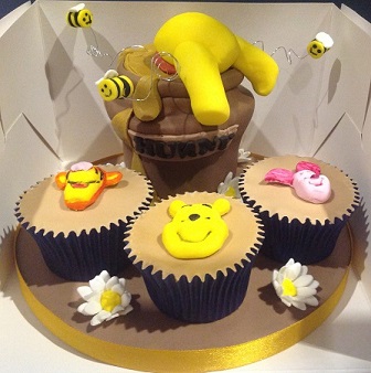 Winnie the Pooh cake and cupcakes