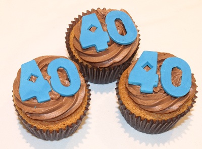 Set of 3 40th birthday cupcake