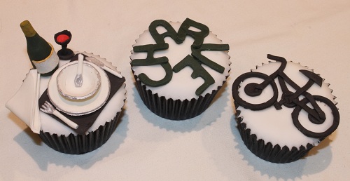 Combine names with a theme cupcake