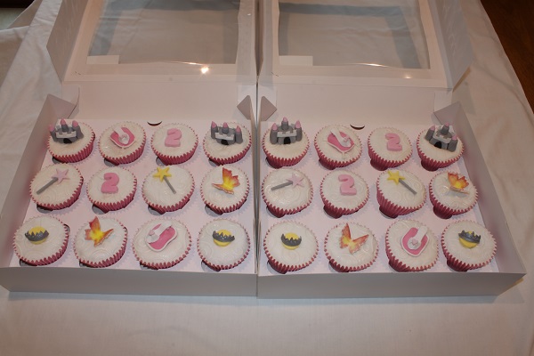 2nd birthday princess cupcakes