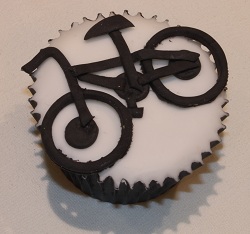 Cycling cupcake