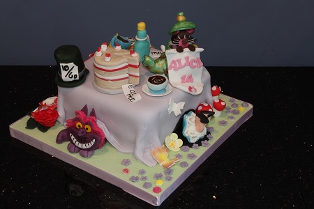 Alice in Wonderland cake
